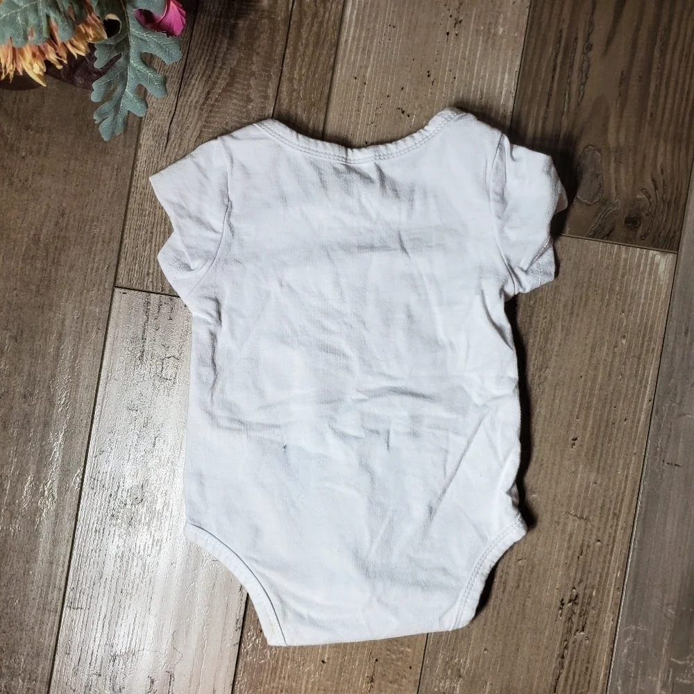 Baby One Piece Onesie Bodysuit Size 0-3M White & Black